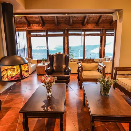 ホテル Iliovasilema